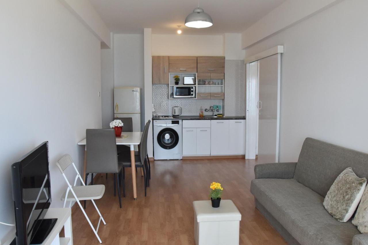 Kolonaki Seaview Apartments Ларнака Екстер'єр фото